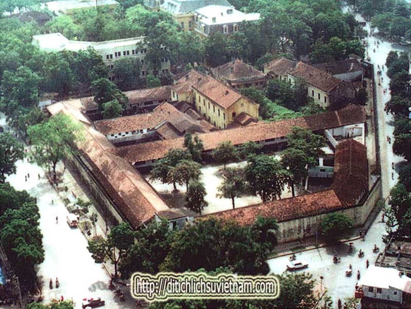 di tich nha tu hoa lo ha noi 10