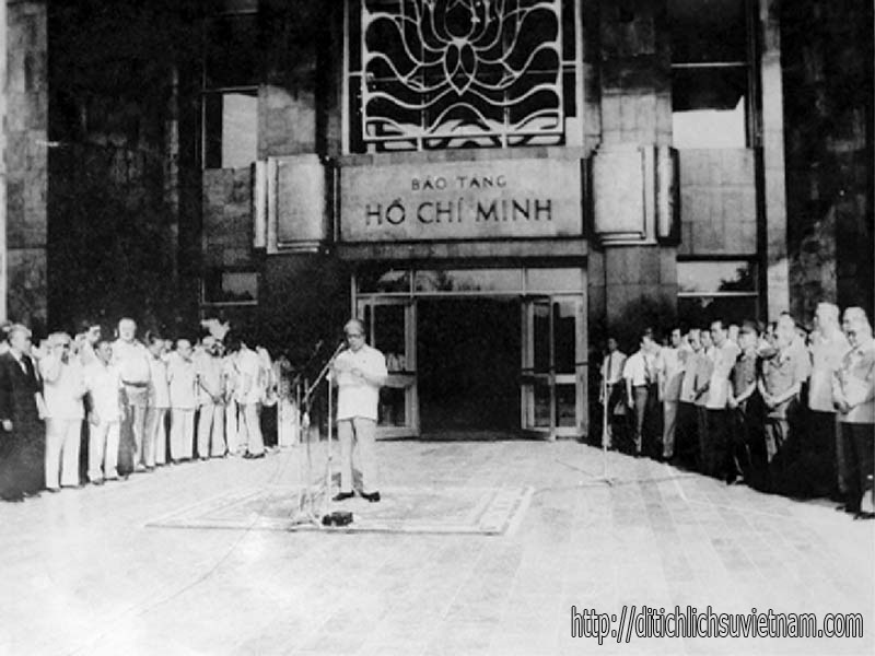 Bảo Tàng Hồ Chí Minh